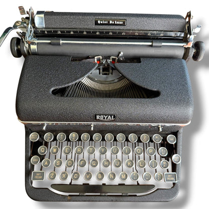 Toronto Typewriters Manual Typewriter Royal Quiet Deluxe Typewriter