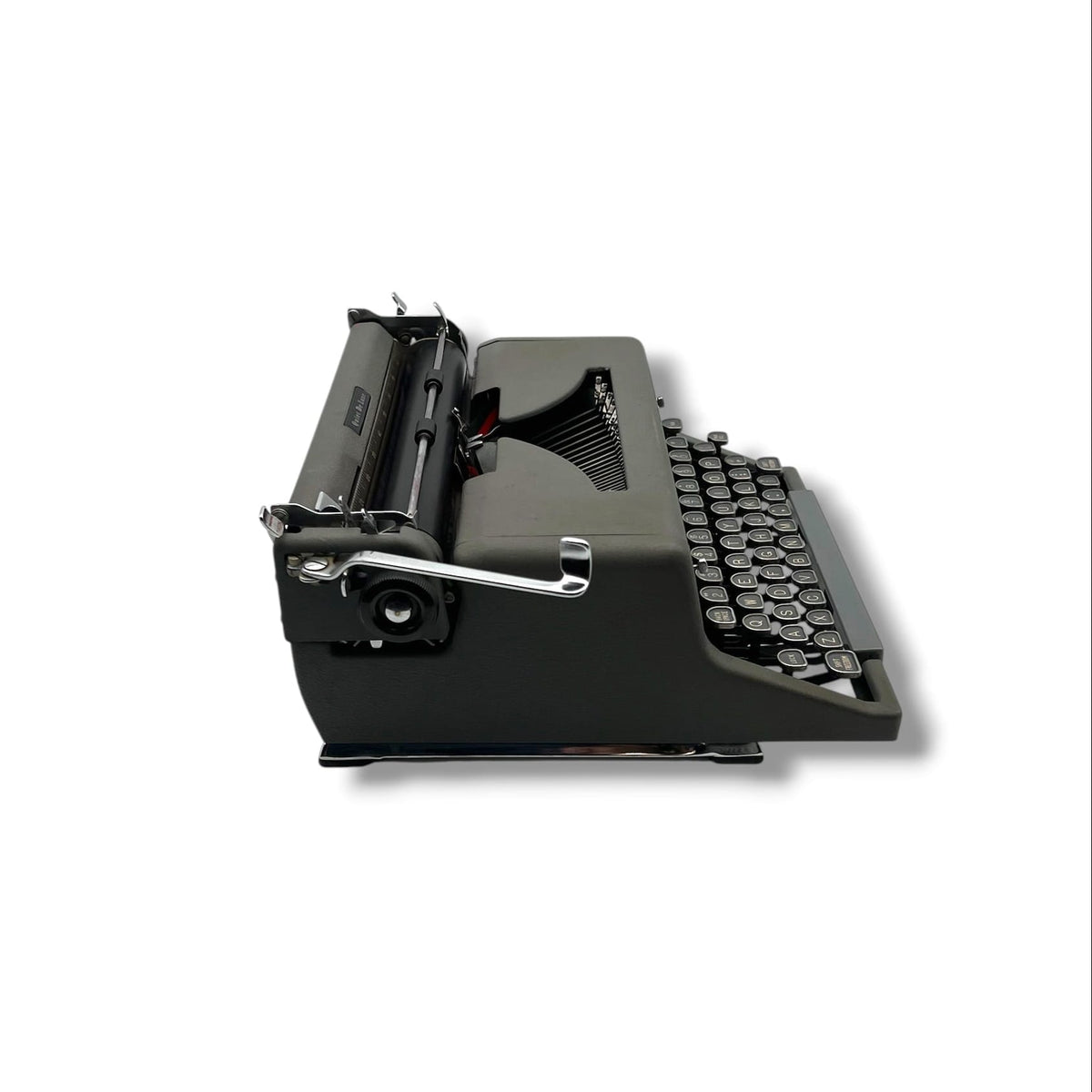Toronto Typewriters Manual Typewriter Royal Quiet Deluxe Typewriter