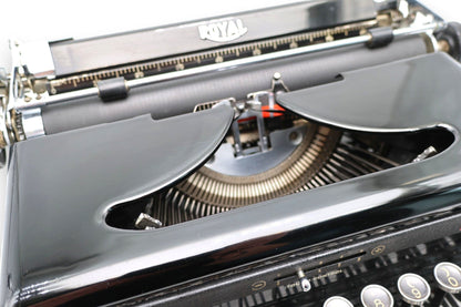 Toronto Typewriters Manual Typewriter Royal Speed King (1939) Typewriter