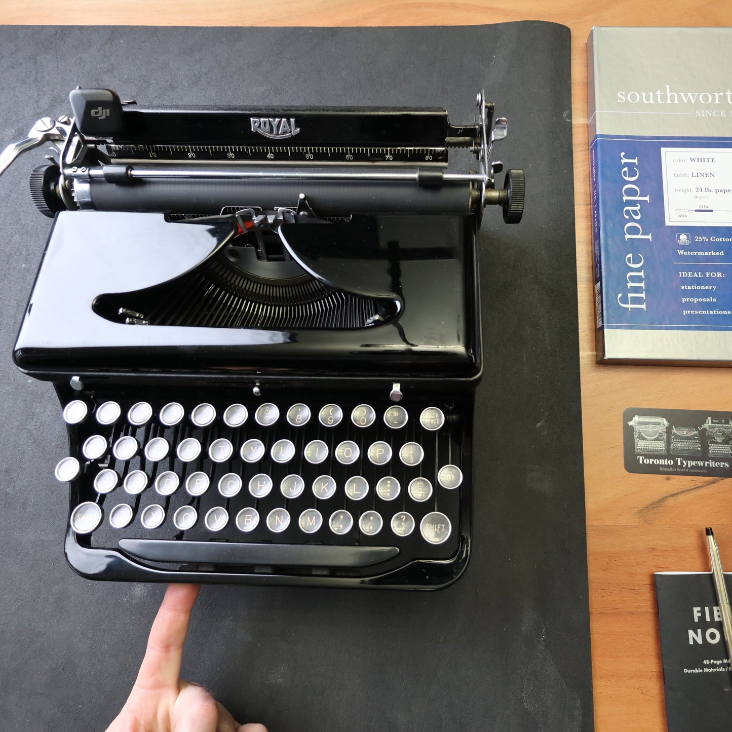 Toronto Typewriters Manual Typewriter Royal Speed King (1939) Typewriter