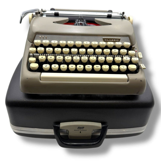 Toronto Typewriters Manual Typewriter Smith-Corona Classic Typewriter