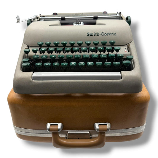 Toronto Typewriters Manual Typewriter Smith-Corona Clipper Sapphire Gray Typewriter