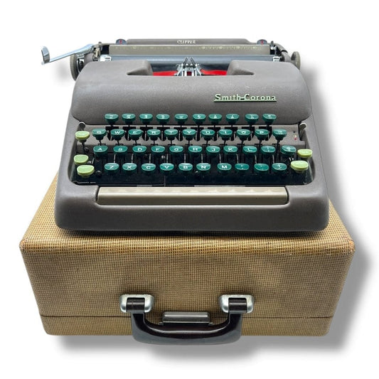 Toronto Typewriters Manual Typewriter Smith-Corona Clipper Typewriter