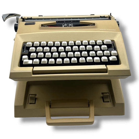 Toronto Typewriters Manual Typewriter Smith-Corona Courier (Cream) Typewriter