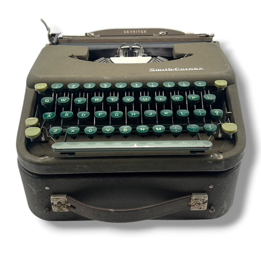 Toronto Typewriters Manual Typewriter Smith-Corona Skyriter (1950's) Typewriter