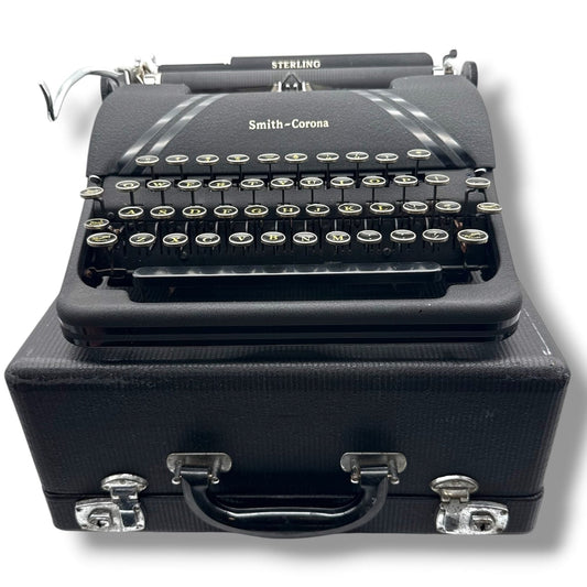 Toronto Typewriters Manual Typewriter Smith-Corona Sterling (1940s) Typewriter