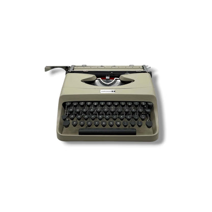 Toronto Typewriters Manual Typewriter Underwood 18 (1964) Typewriter