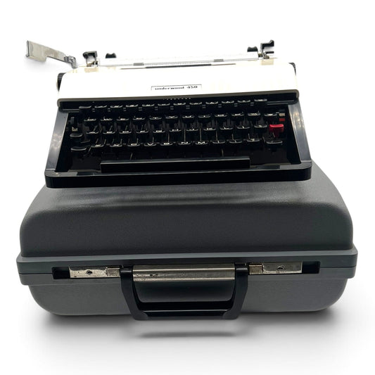 Toronto Typewriters Manual Typewriter Underwood 450 (black/white)
