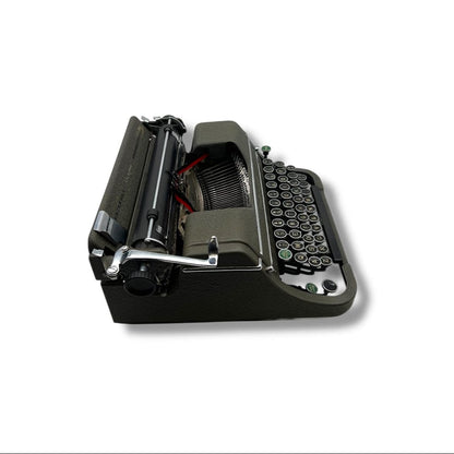 Toronto Typewriters Manual Typewriter Underwood Champion (w/ Field Case) Typewriter