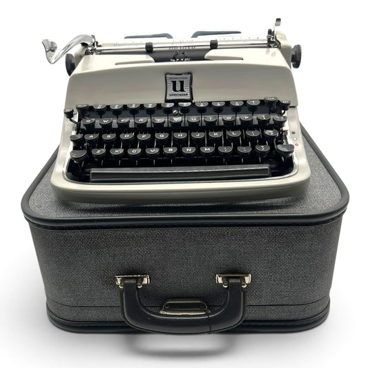 Toronto Typewriters Manual Typewriter Underwood De Luxe