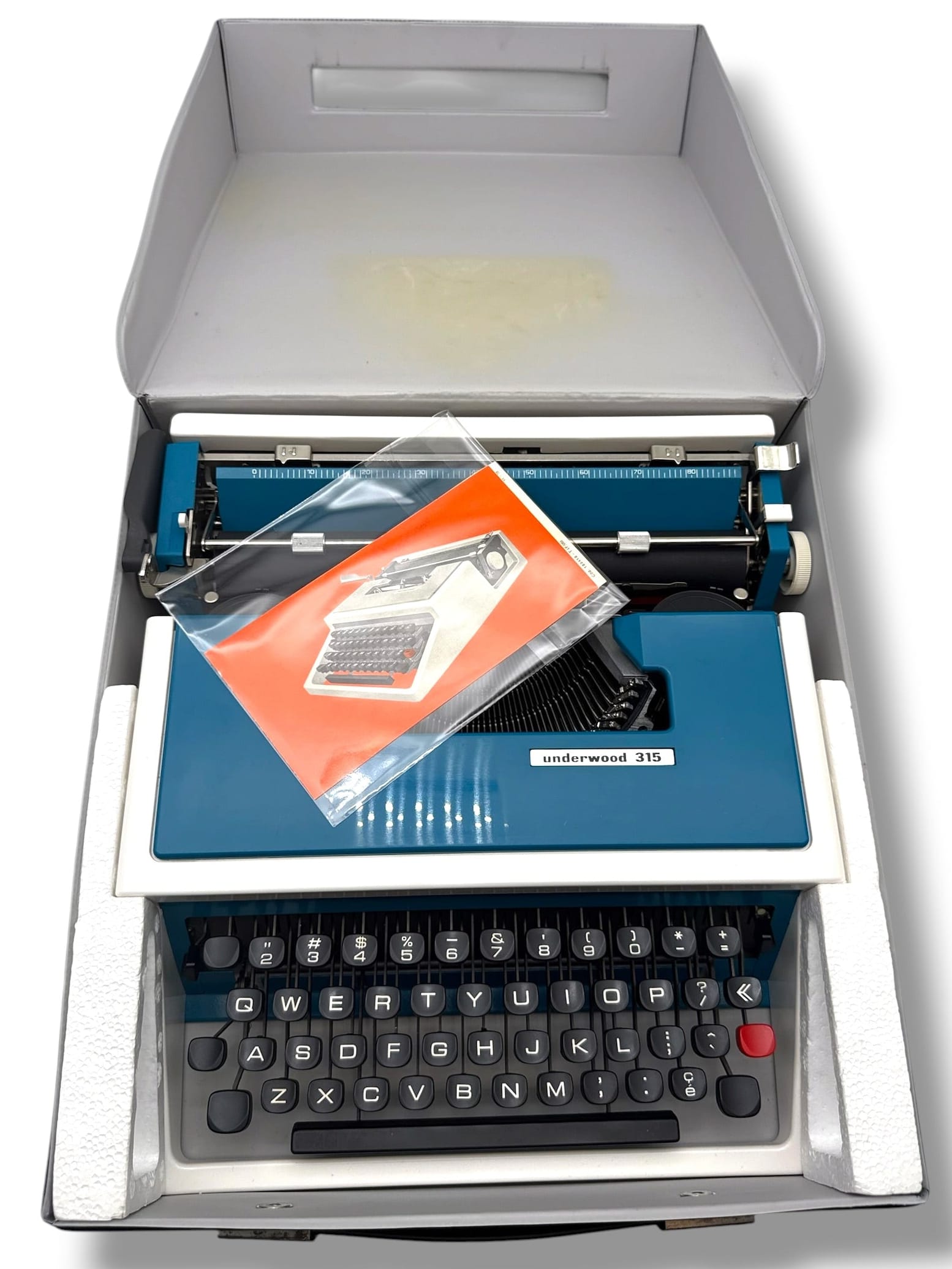 Toronto Typewriters Manual Typewriter Underwood (Olivetti) 315 Typewriter