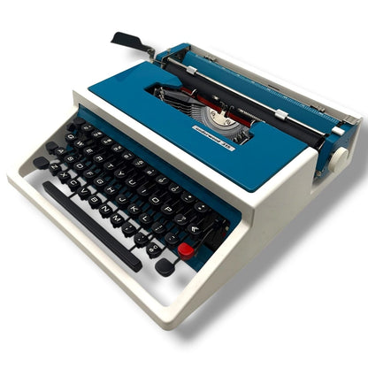 Toronto Typewriters Manual Typewriter Underwood (Olivetti) 315 Typewriter