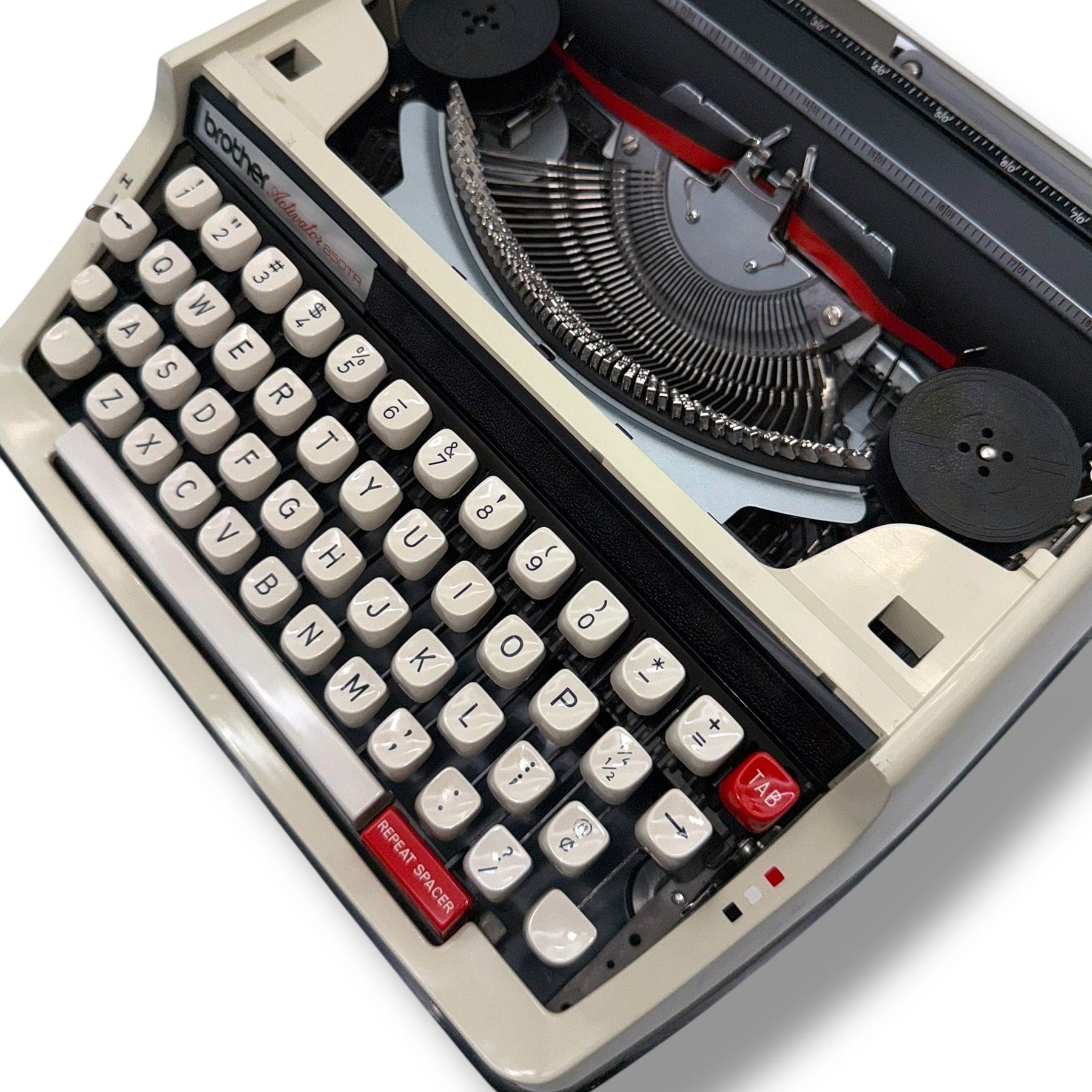 Toronto Typewriters Portable Typewriter Brother Activator 850TR Typewriter