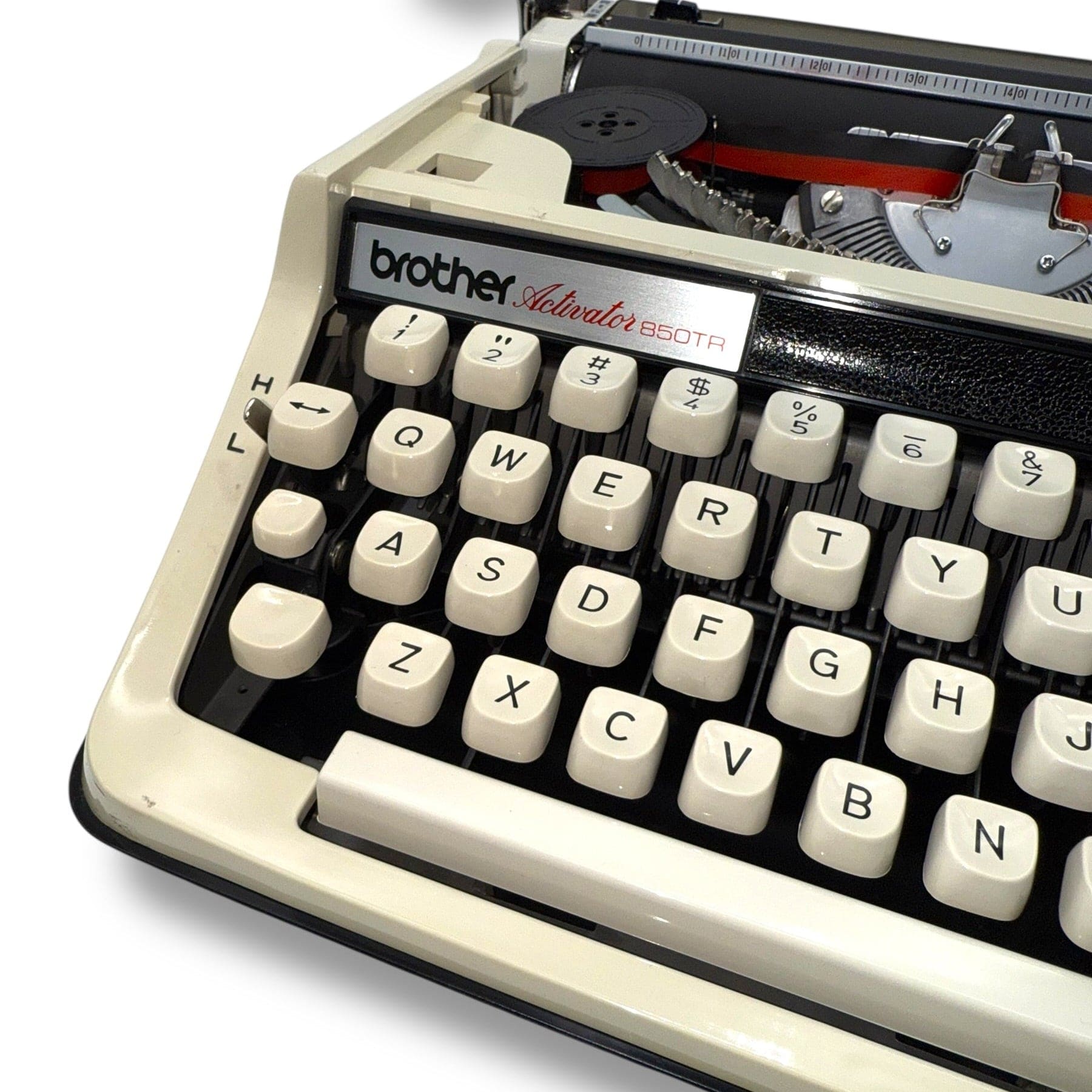 Toronto Typewriters Portable Typewriter Brother Activator 850TR Typewriter
