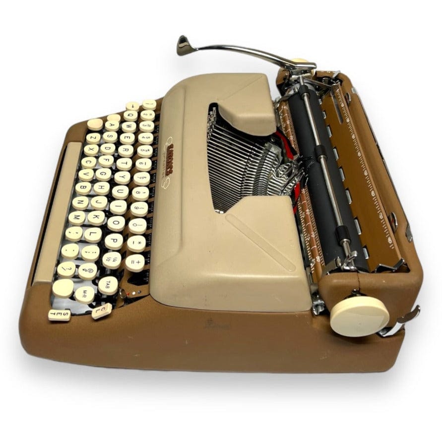 Toronto Typewriters Portable Typewriter Eaton's Prestige (Smith Corona) Typewriter