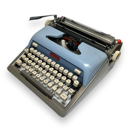 Toronto Typewriters Portable Typewriter Royal Futura 800 (Blue/Gray) Typewriter