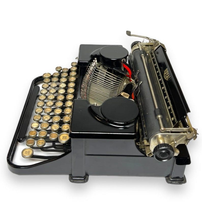 Toronto Typewriters Portable Typewriter Royal P (Black) Typewriter