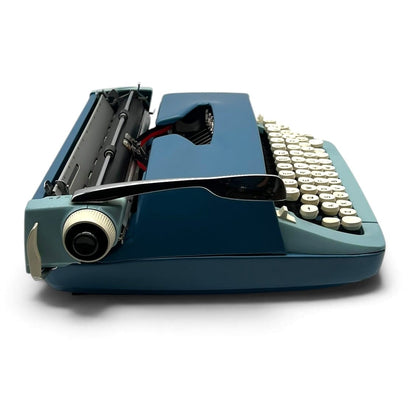 Toronto Typewriters Smith Corona Sterling (Blue)